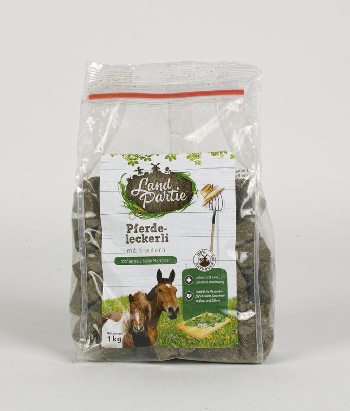 LandPartie-Pferd-mit-Kr-uter_158153_SAGAFLOR_AG-Web